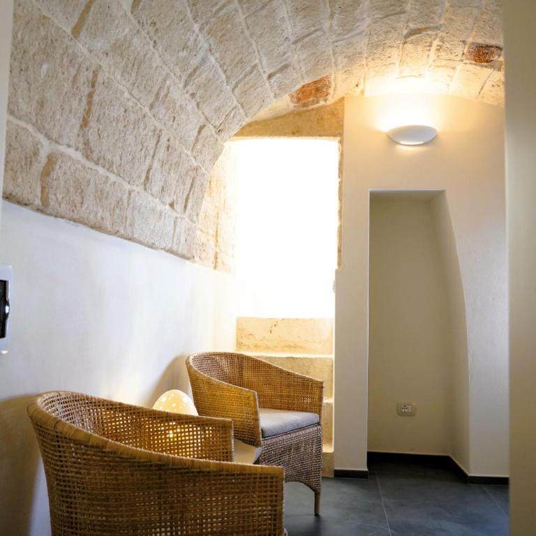 Palazzo Sozzi Luxury - ANTICO SPLENDORE nel CUORE di OSTUNI - King Room with Spa Bath - 50