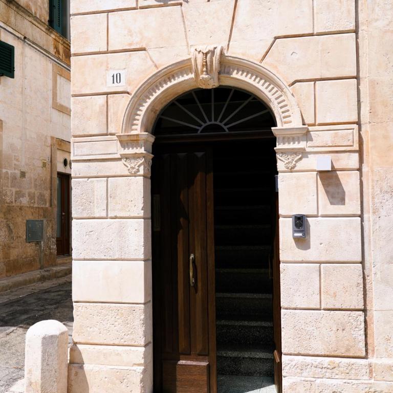 Palazzo Sozzi Luxury - ANTICO SPLENDORE nel CUORE di OSTUNI - King Room with Spa Bath - 13