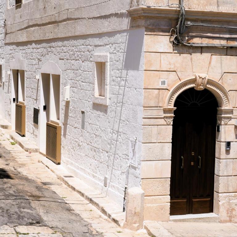 Palazzo Sozzi Luxury - ANTICO SPLENDORE nel CUORE di OSTUNI - King Room with Spa Bath - 12