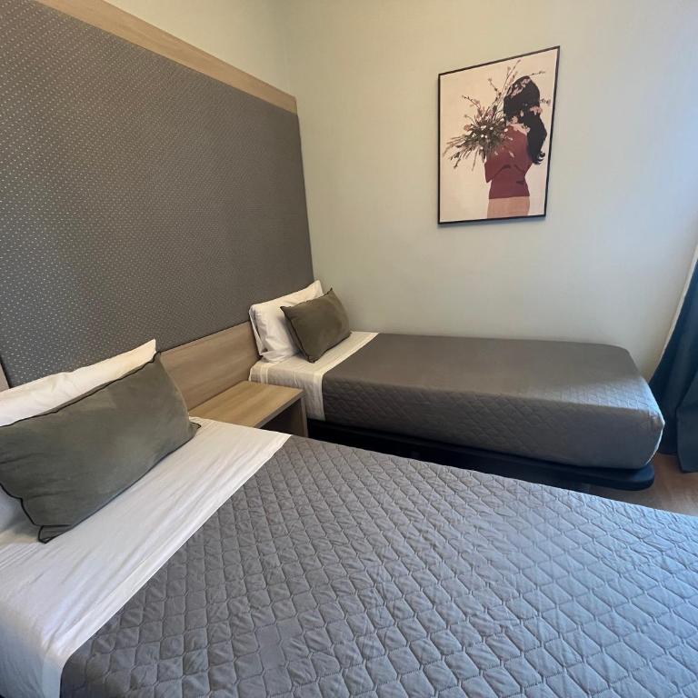 Hotel Ginebra - Quadruple Room - 3