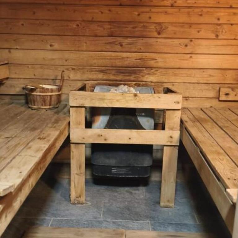 Apartment with balcony 10 min walk from the slopes - Apartment - 4