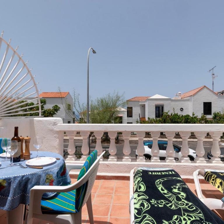 Tranquil Studio Apartment Communal Heated Pool - Estudio con balcón - 2