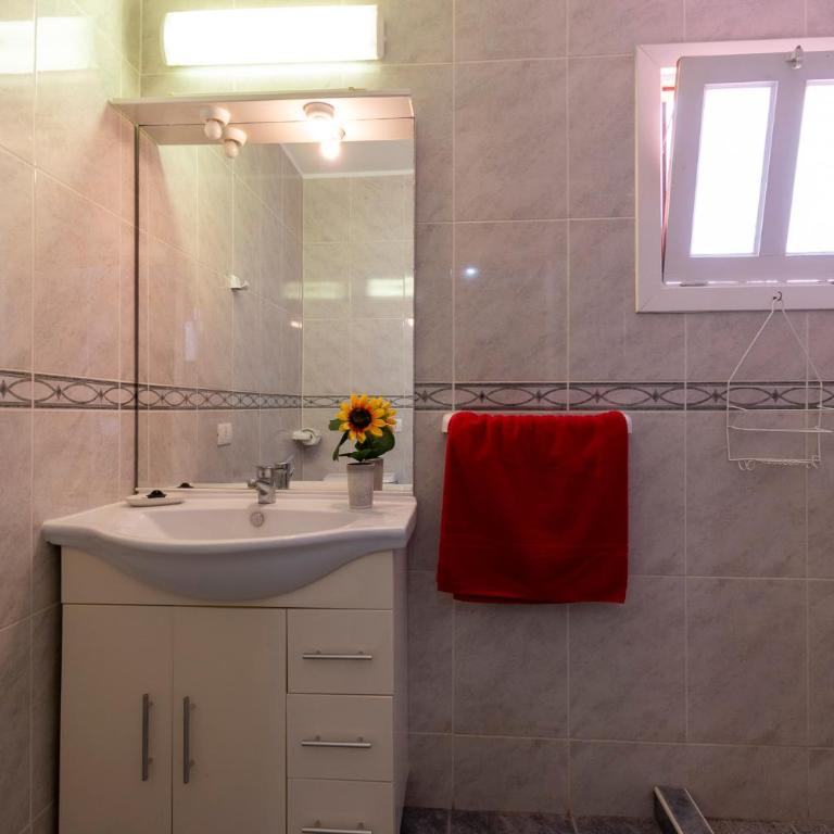 Tranquil Studio Apartment Communal Heated Pool - Estudio con balcón - 9