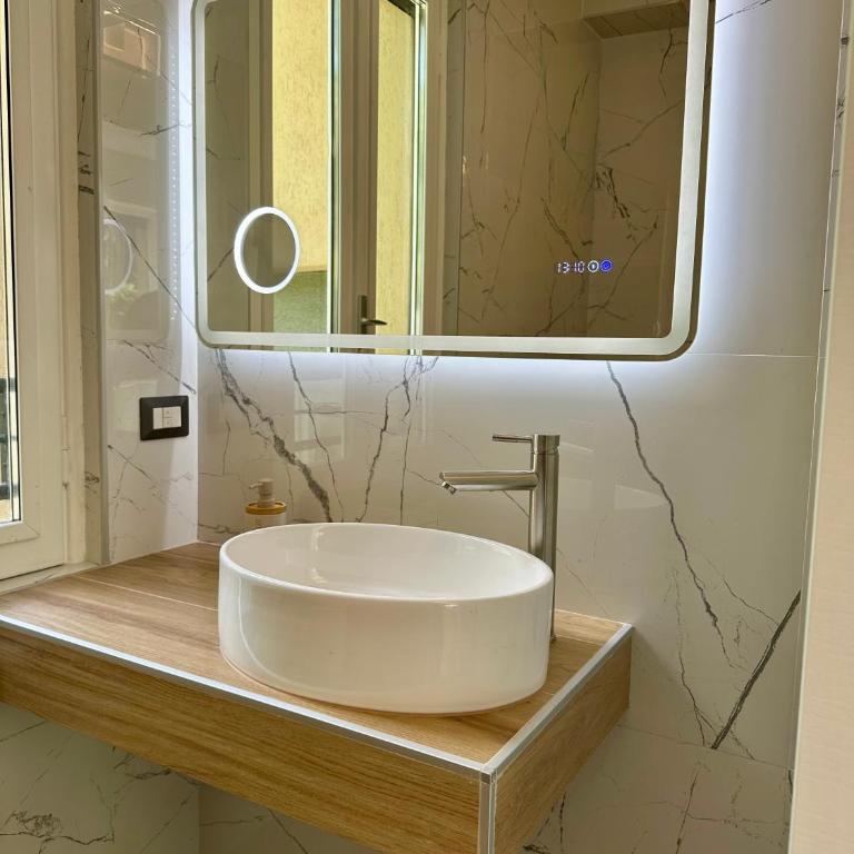 Lecco Rivers Retreat - Five Design Suites - Casa Vacanze - 18