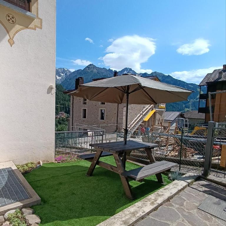 Villa Emma - Appartamento con 2 Camere da Letto - 2