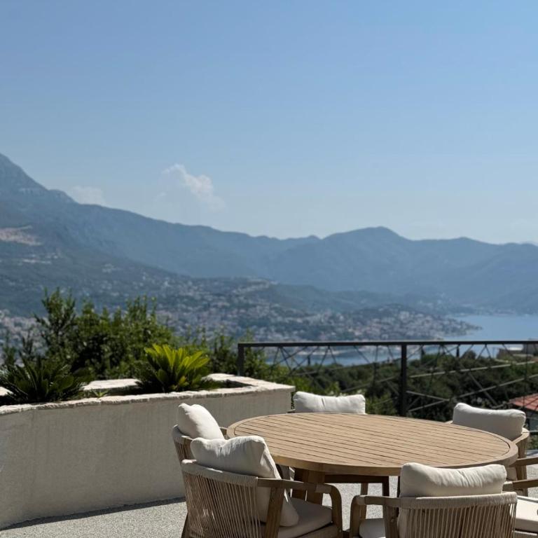 Bay View Village - Villa Eléanore 2 - Two-Bedroom Apartment - 4