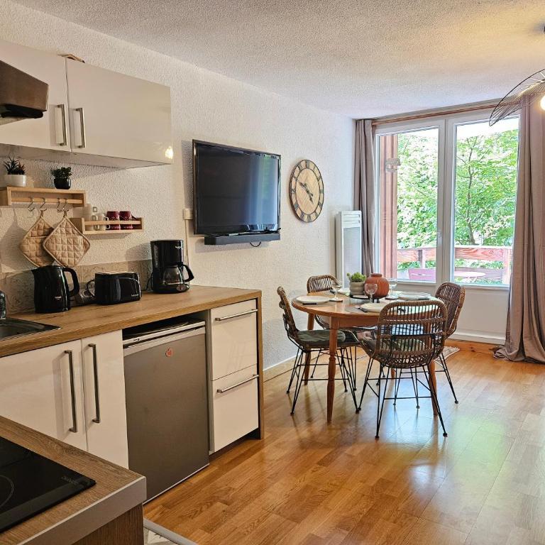 Aux pieds des pistes avec balcon - meublé 3 étoiles - Appartement avec Balcon - 1