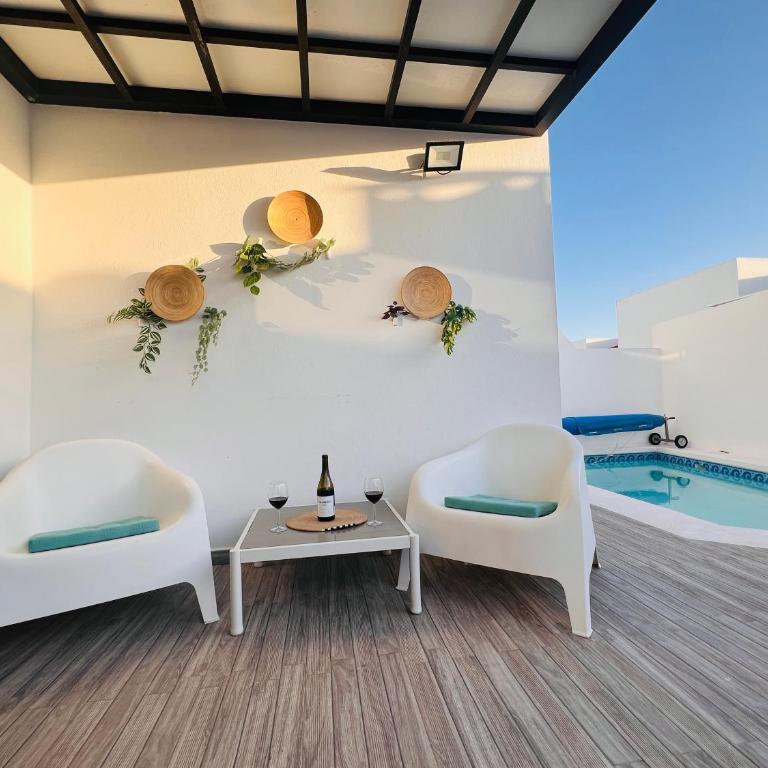 Playa Blanca , Koldos beach house - Three-Bedroom Villa - 39