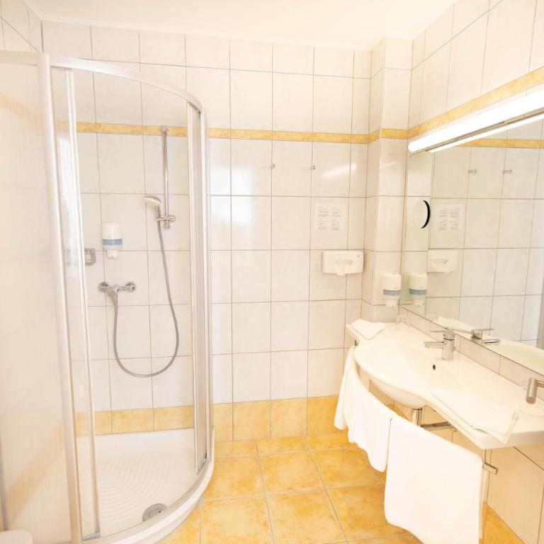 Hotel Garni Wurzer - Apartment mit Balkon - 9