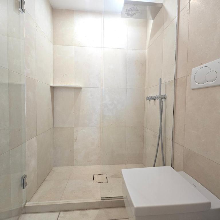 Il Passerotto - Three-Bedroom House - 10