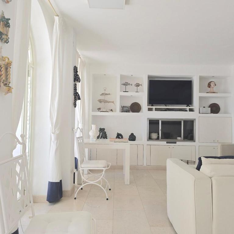 Il Passerotto - Three-Bedroom House - 24