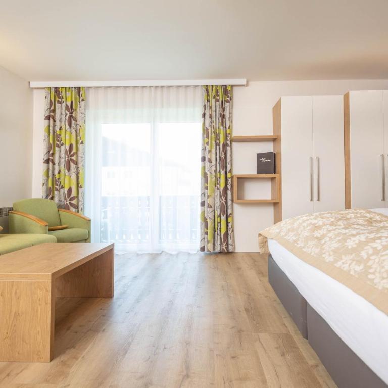 Hotel Garni Wurzer - Studio mit Balkon - 8