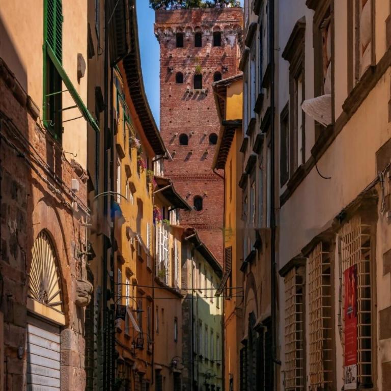 Guinigi House - Appartamento con 2 Camere da Letto - 42