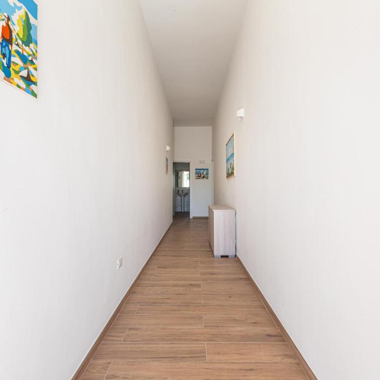 Athena Apartments Comfort by BarbarHouse - One-Bedroom Apartment - 17