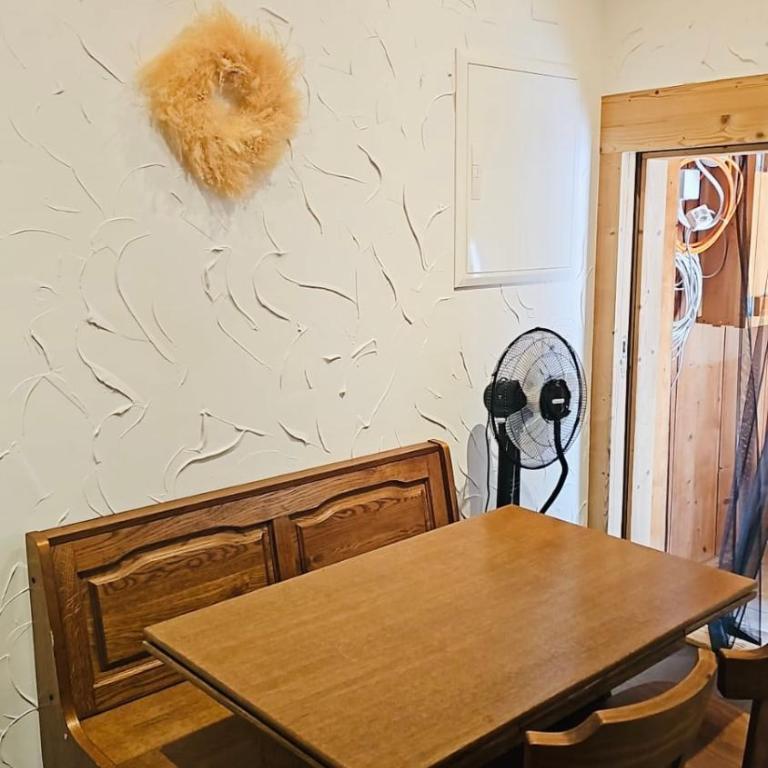 Cozy Alpine Apartment by Apartments Capricorn - Apartment - 9