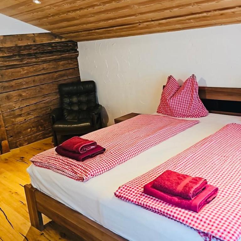Cozy Alpine Apartment by Apartments Capricorn - Apartment - 1