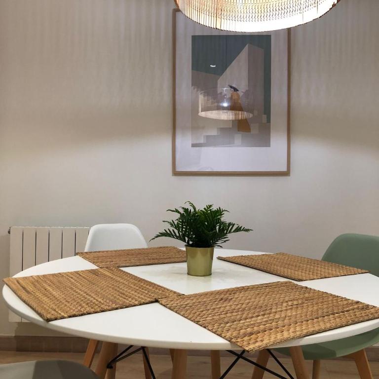 La plaza de llanes, Plaza Parres Sobrino, 6 - Two-Bedroom Apartment - 2