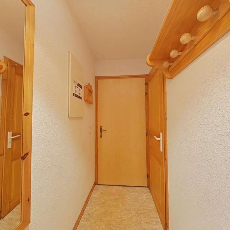 Appartement 2 Pièces Cabine avec Balcon Sud - Proche Pistes et Commerces - FR-1-241-188 - Apartment (6 Adults) - 9