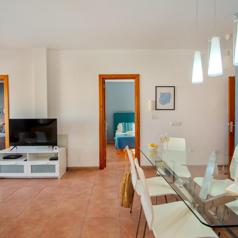 Casa Serena Panoramic Views, AC and Pool - Three-Bedroom House - 13