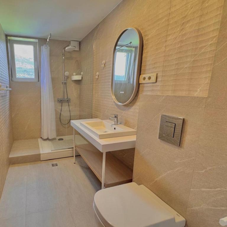 River side 5 - Two-Bedroom Apartment - 11