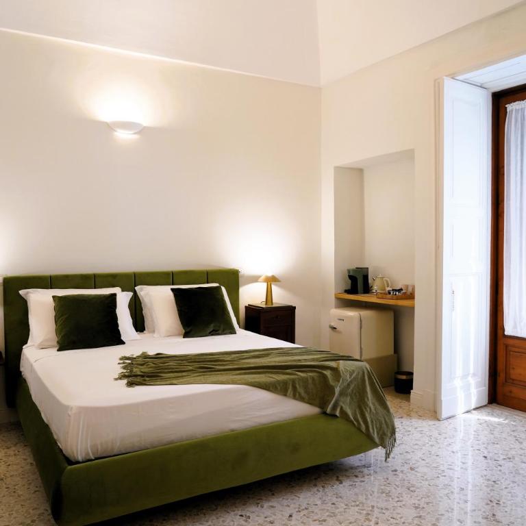 Palazzo Sozzi Luxury - ANTICO SPLENDORE nel CUORE di OSTUNI - Deluxe Double Room with Bath - 50