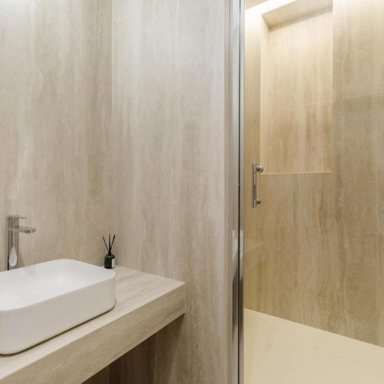 Splendid apartment with AC in Champs Élysées for 4PAX - Deluxe One-Bedroom Apartment - 20