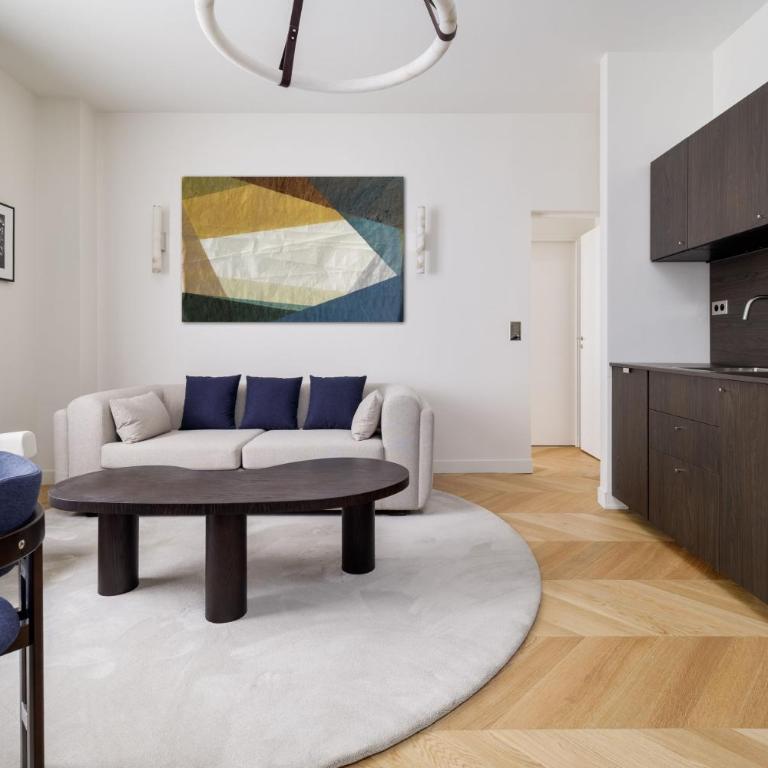 Splendid apartment with AC in Champs Élysées for 4PAX - Deluxe One-Bedroom Apartment - 3