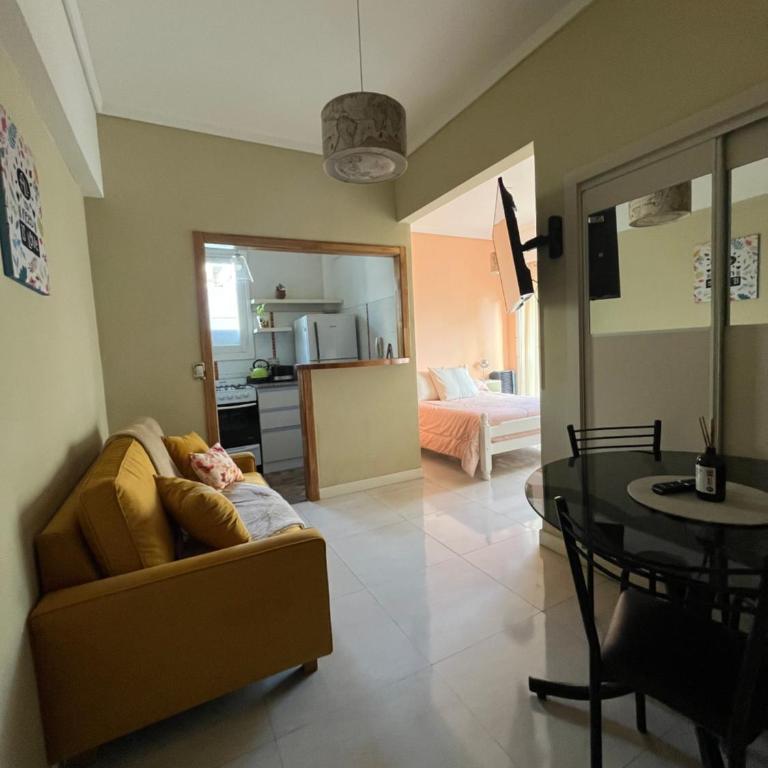 DEPTO LUMINOSO 1 AMB ZONA ALDREY - ALQUILER TEMPORADA - One-Bedroom Apartment - 2