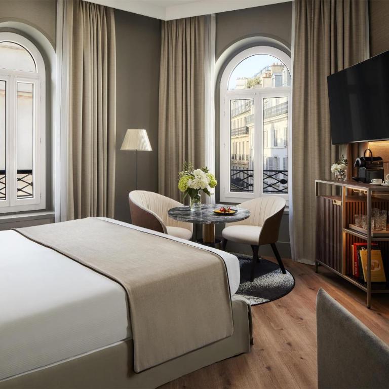 NH Collection Paris Ponthieu Champs-Élysées - Suite Junior Familiale - 1