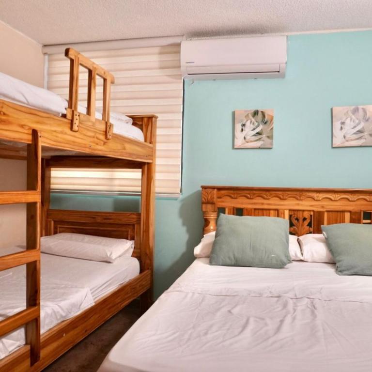 Apartamento tucurinca - Three-Bedroom Apartment - 6