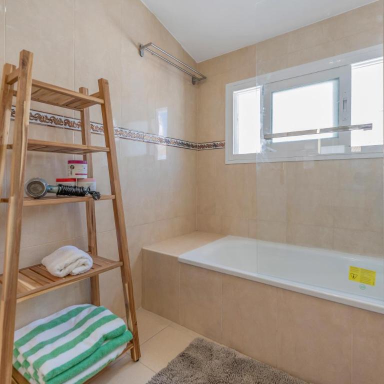 Chic 3BR Townhouse on the Beach with pool and garage - Casa Unifamiliar de 3 dormitorios - 15