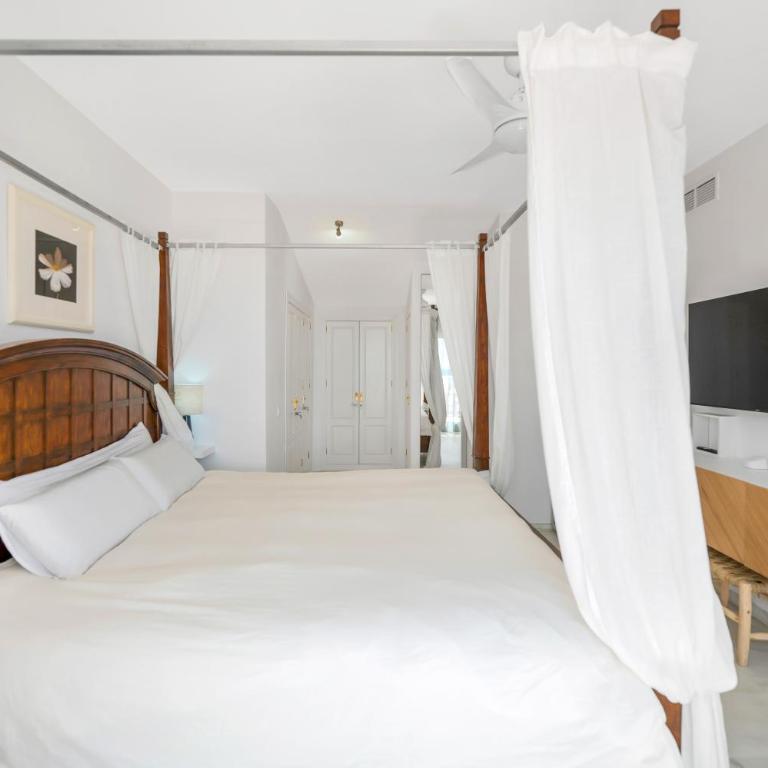 Chic 3BR Townhouse on the Beach with pool and garage - Casa Unifamiliar de 3 dormitorios - 10