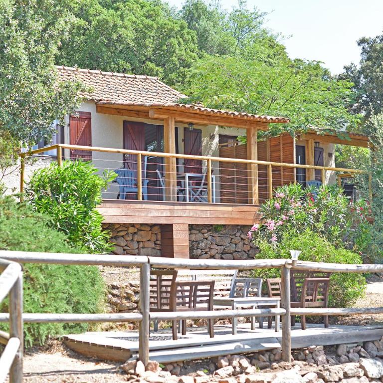 Bungalows Du Maquis - Bungalow 1 Chambre (2 Adultes + 2 Enfants) - 21