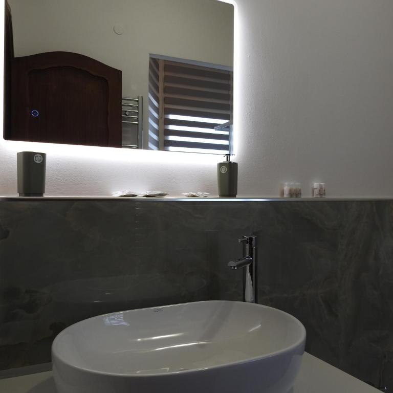 Cavaliere Suites Catania - Appartamento con 2 Camere da Letto - 73