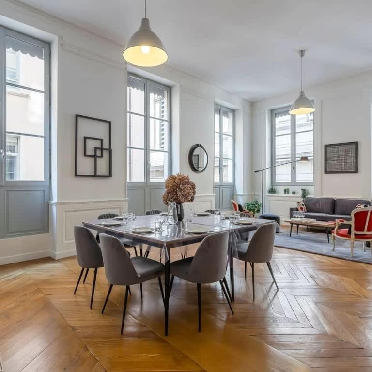 Charlie - Furnished apartment 260m² Downtown Lyon - Apartment - 6