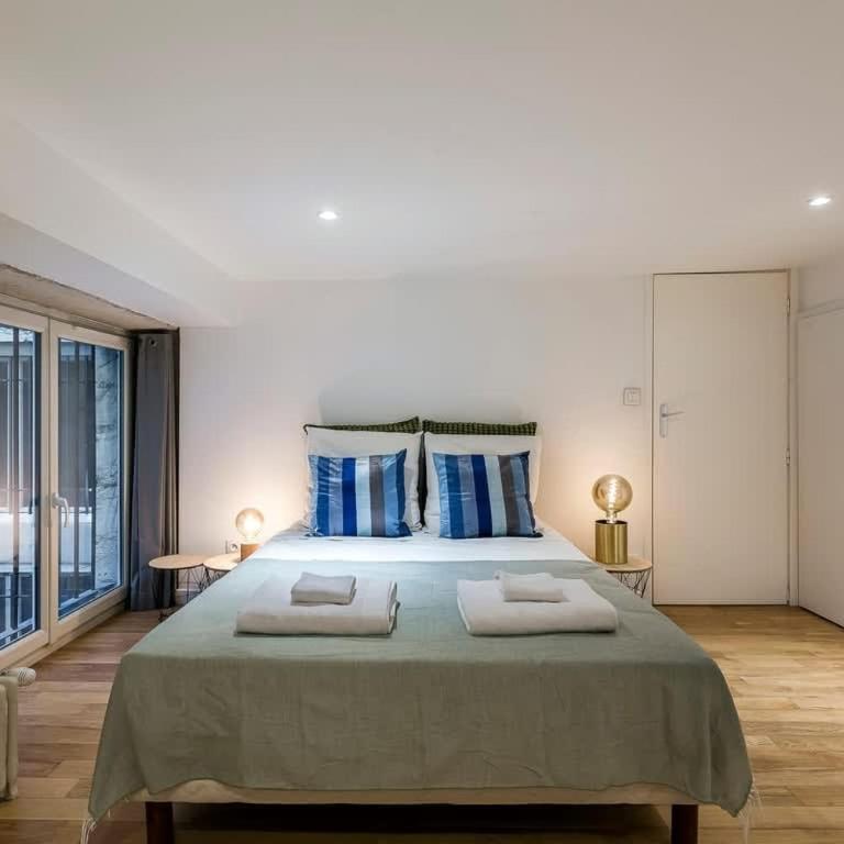 Charlie - Furnished apartment 260m² Downtown Lyon - Apartment - 27