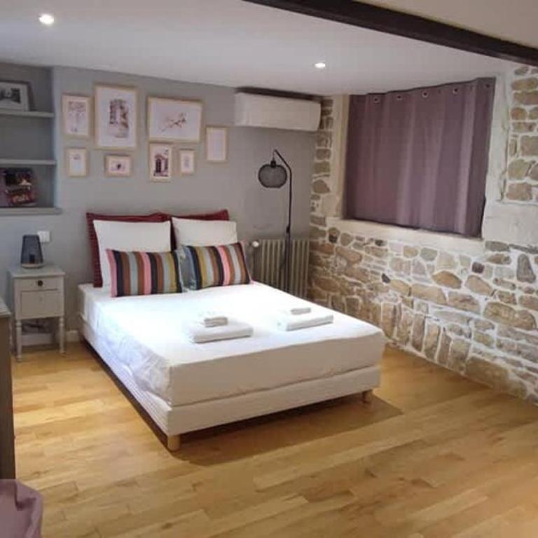 Charlie - Furnished apartment 260m² Downtown Lyon - Apartment - 32