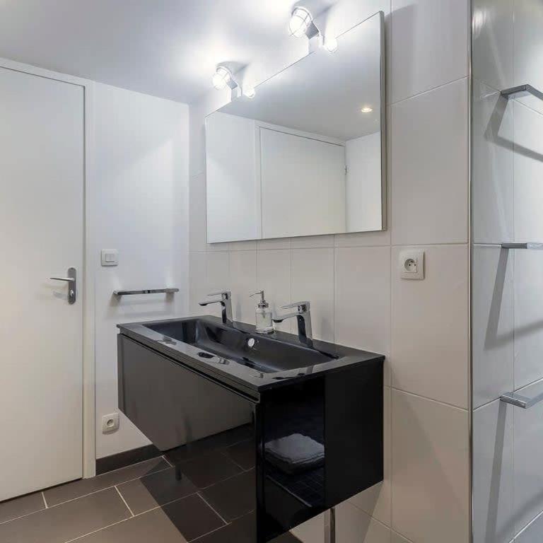 Charlie - Furnished apartment 260m² Downtown Lyon - Apartment - 38