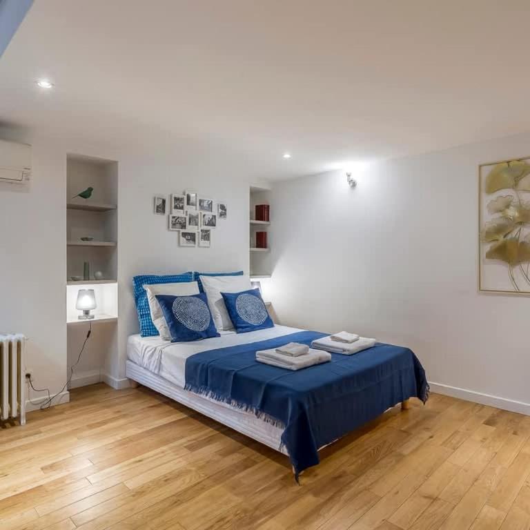Charlie - Furnished apartment 260m² Downtown Lyon - Apartment - 51