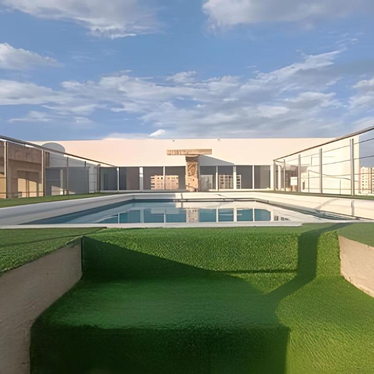 Piscina, jacuzzi en la flora Cali - Estudio - 19