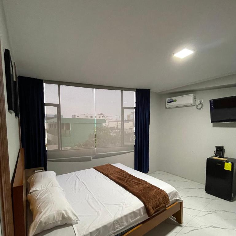 Suites Avenida - Deluxe Room - 3
