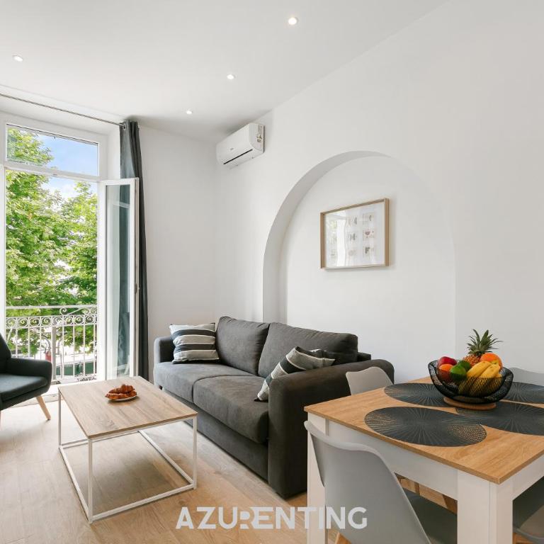 Azurenting - vue sur le port - amazing stay 1 - Appartement 1 Chambre avec Vue sur la Mer et Balcon - 9