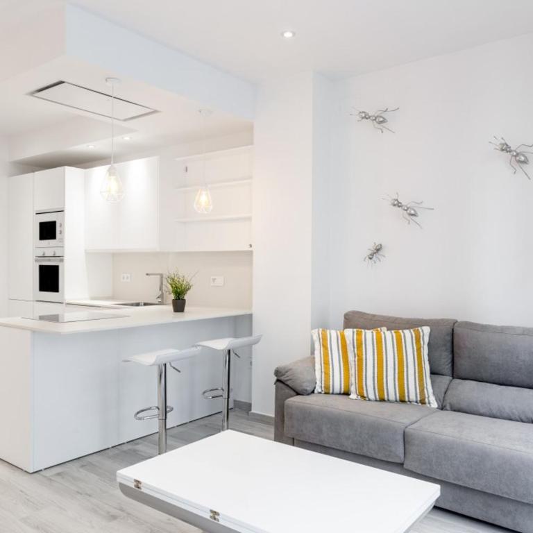 New and Bright-1BD 1BTH- Malaga Centro - One-Bedroom Apartment - 2