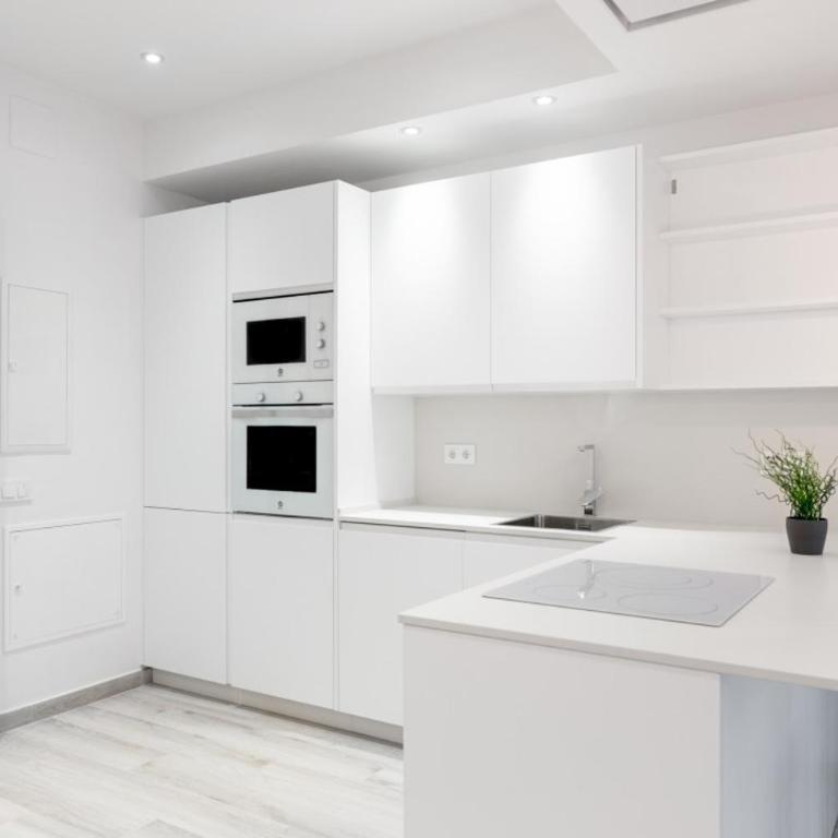 New and Bright-1BD 1BTH- Malaga Centro - One-Bedroom Apartment - 13