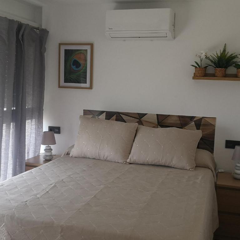 Blue Ocean Apartments - Two-Bedroom Apartment with Terrace and Sea View - 9