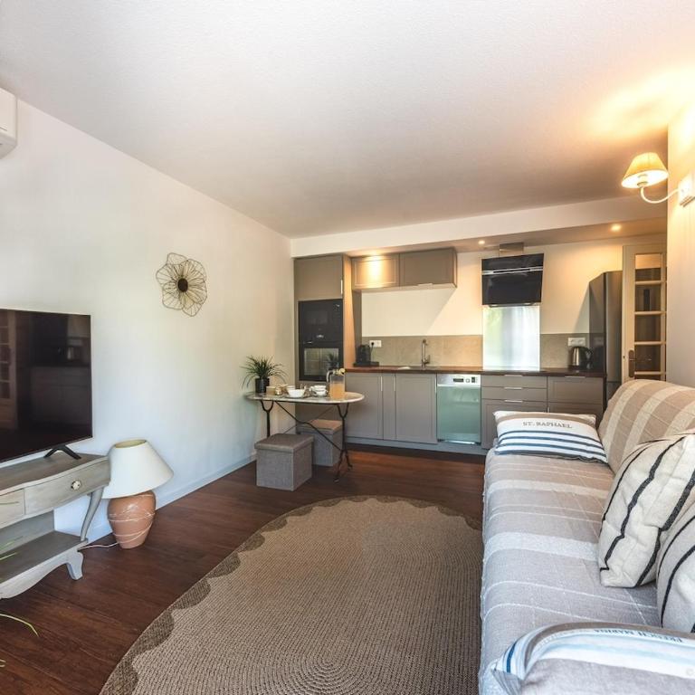 Saint Raphael appartement 4 étoiles neuf en rez de jardin privatif - Appartamento con 2 Camere da Letto - 7