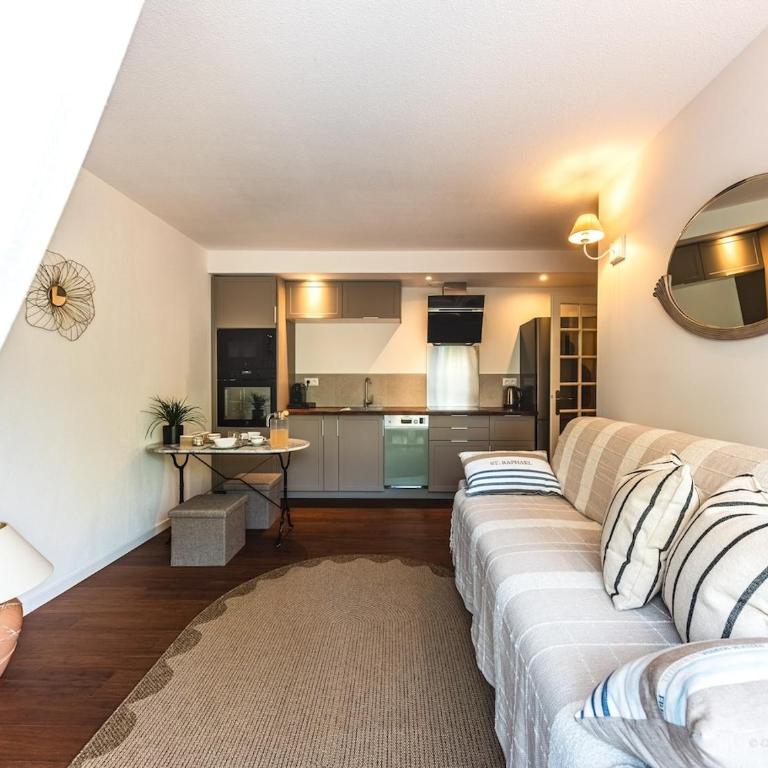 Saint Raphael appartement 4 étoiles neuf en rez de jardin privatif - Appartamento con 2 Camere da Letto - 18