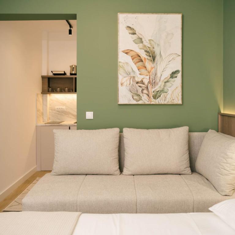 Solea Apartments - Studio Apartment with Queen Bed - 7