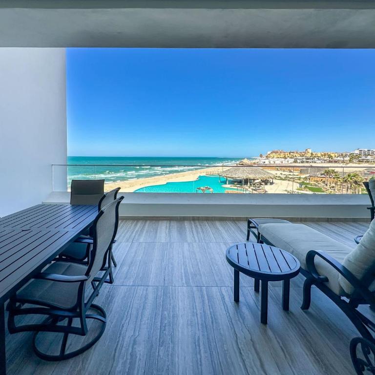 2BR Iconic Oceanfront Escape - Apartment - 49
