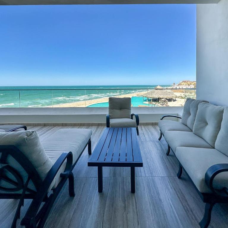 2BR Iconic Oceanfront Escape - Apartment - 53